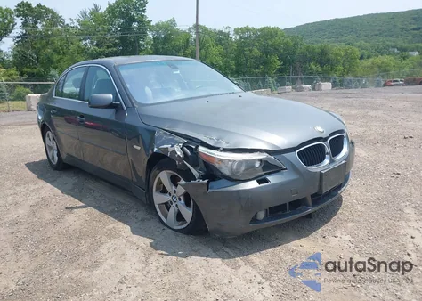 2006 BMW 525Xi from USA, damaged, VIN WBANF33556CS35513